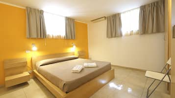 Apartment, 2 Schlafzimmer | Zimmersafe, kostenloses WLAN, Bettwäsche