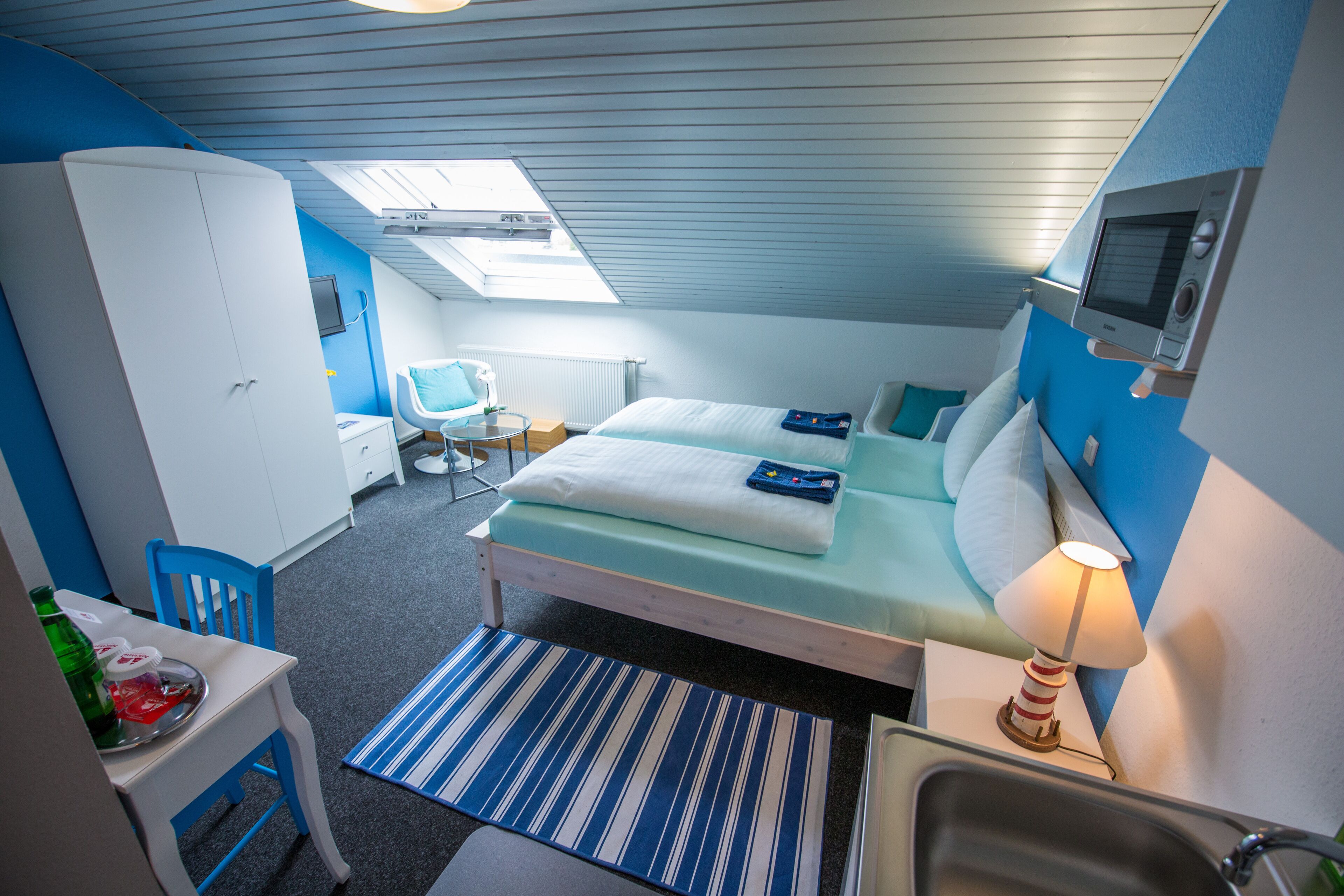 Habitación doble Confort | Caja de seguridad en la habitación y decoración personalizada 