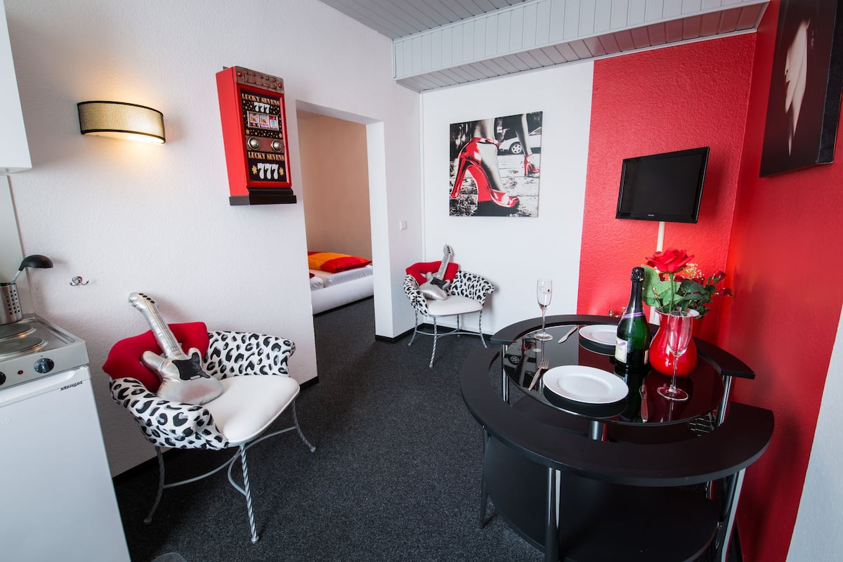 Suite Deluxe | 1 camera, una cassaforte in camera, con stile personalizzato