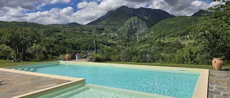 Piscine extérieure