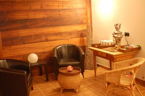 Lobby sitting area - Hotel Biancaneve (Pejo)