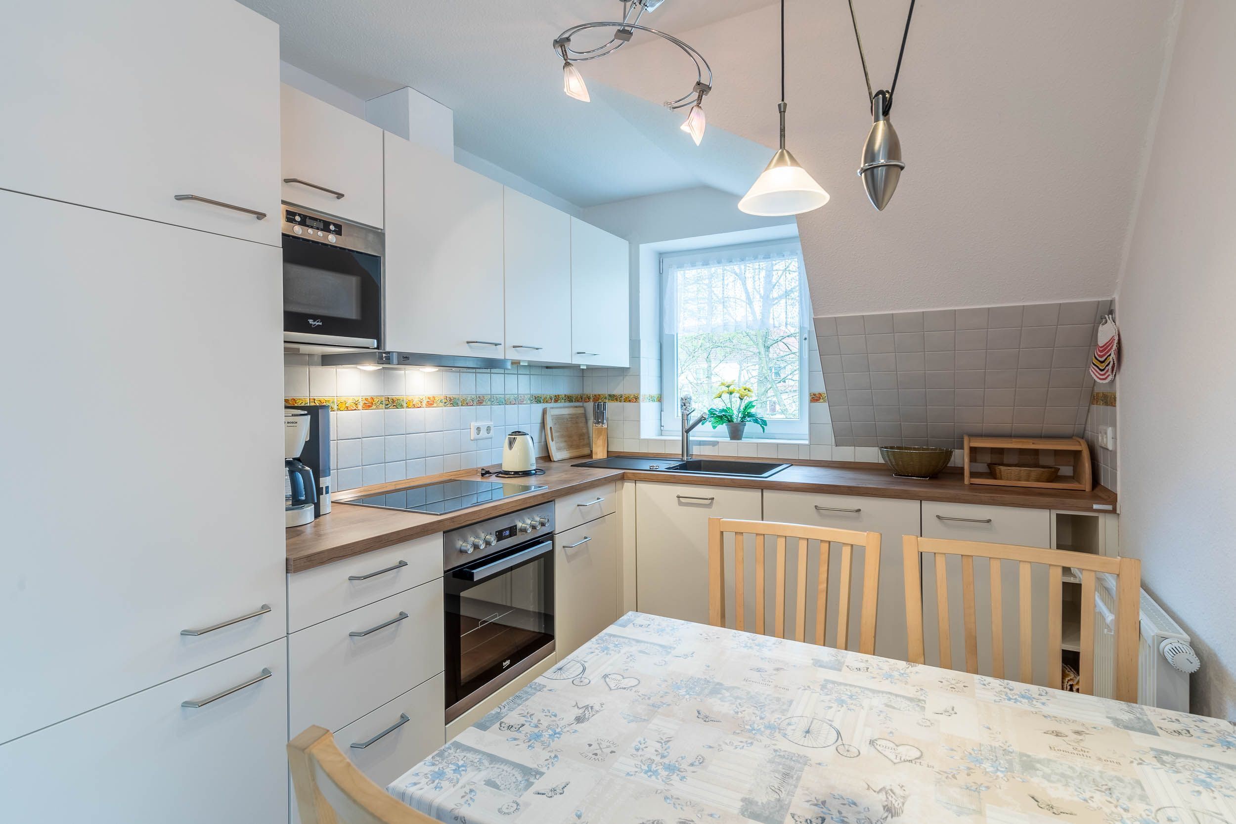 Kühlschrank, Mikrowelle, Geschirrspüler