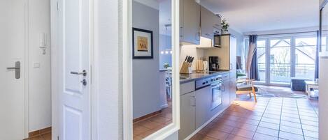 Kühlschrank, Mikrowelle, Geschirrspüler