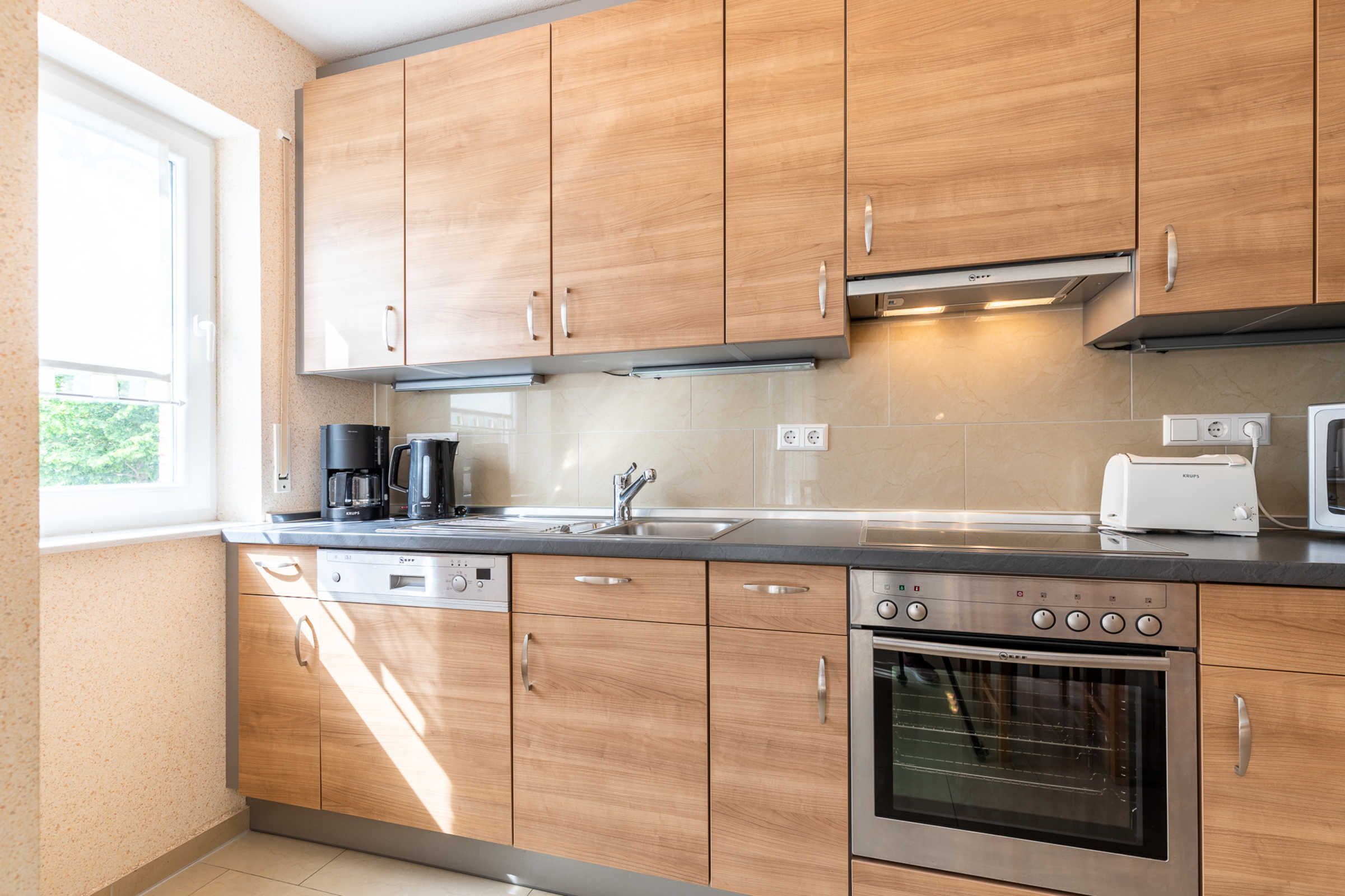 Køleskab, mikrobølgeovn, ovn, opvaskemaskine