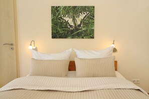 2 bedrooms, in-room safe, travel crib, WiFi