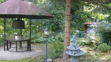 Grill-/Picknickplatz