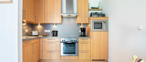 Fridge, microwave, dishwasher, coffee/tea maker