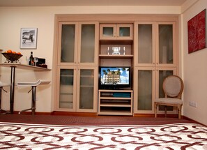 1 chambre, fer et planche à repasser, Wi-Fi, draps fournis