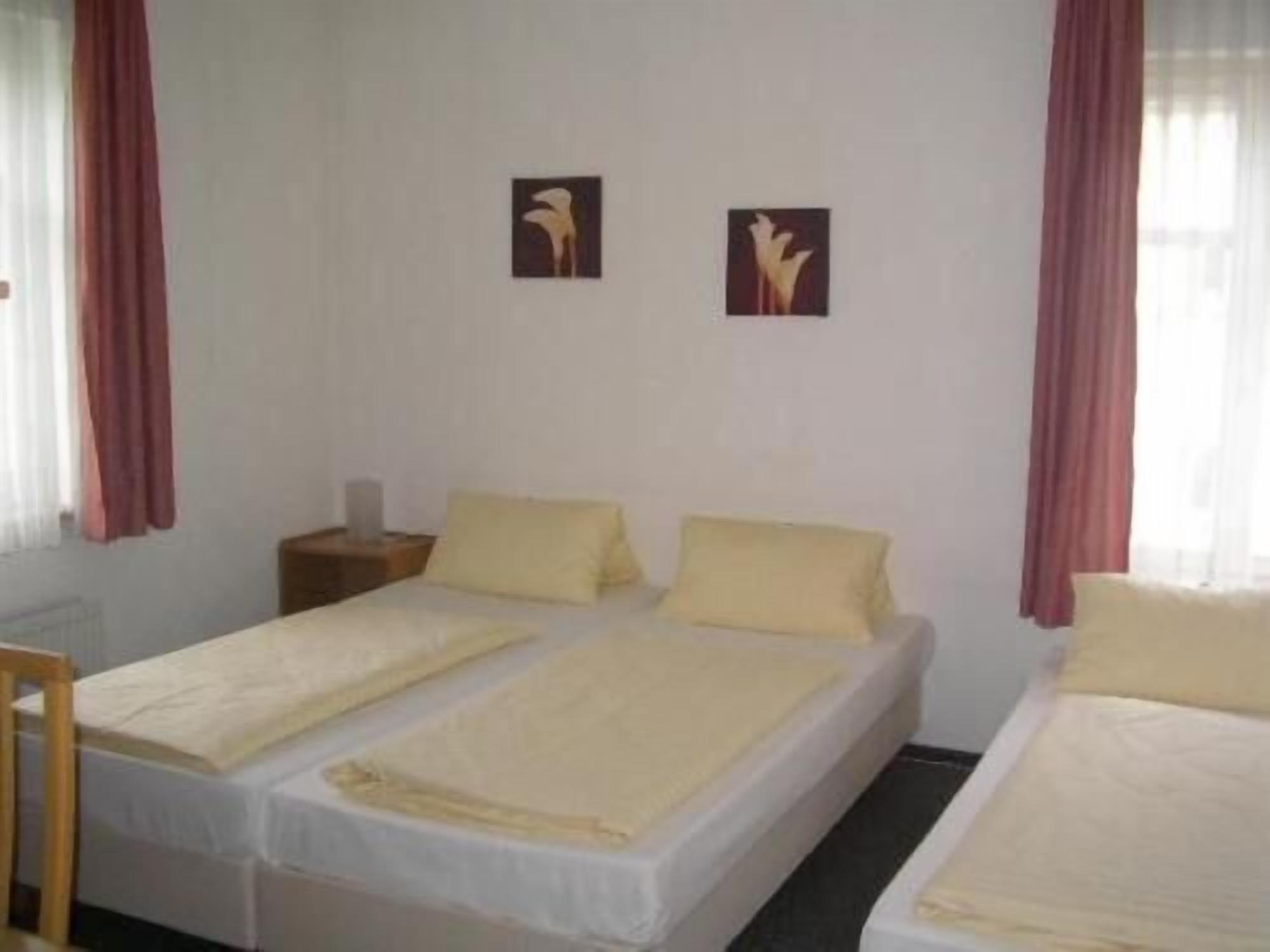 Foto - Hotel Nassauer Hof Frankfurt - Nähe Jahrhunderthalle Süwag Energie Arena