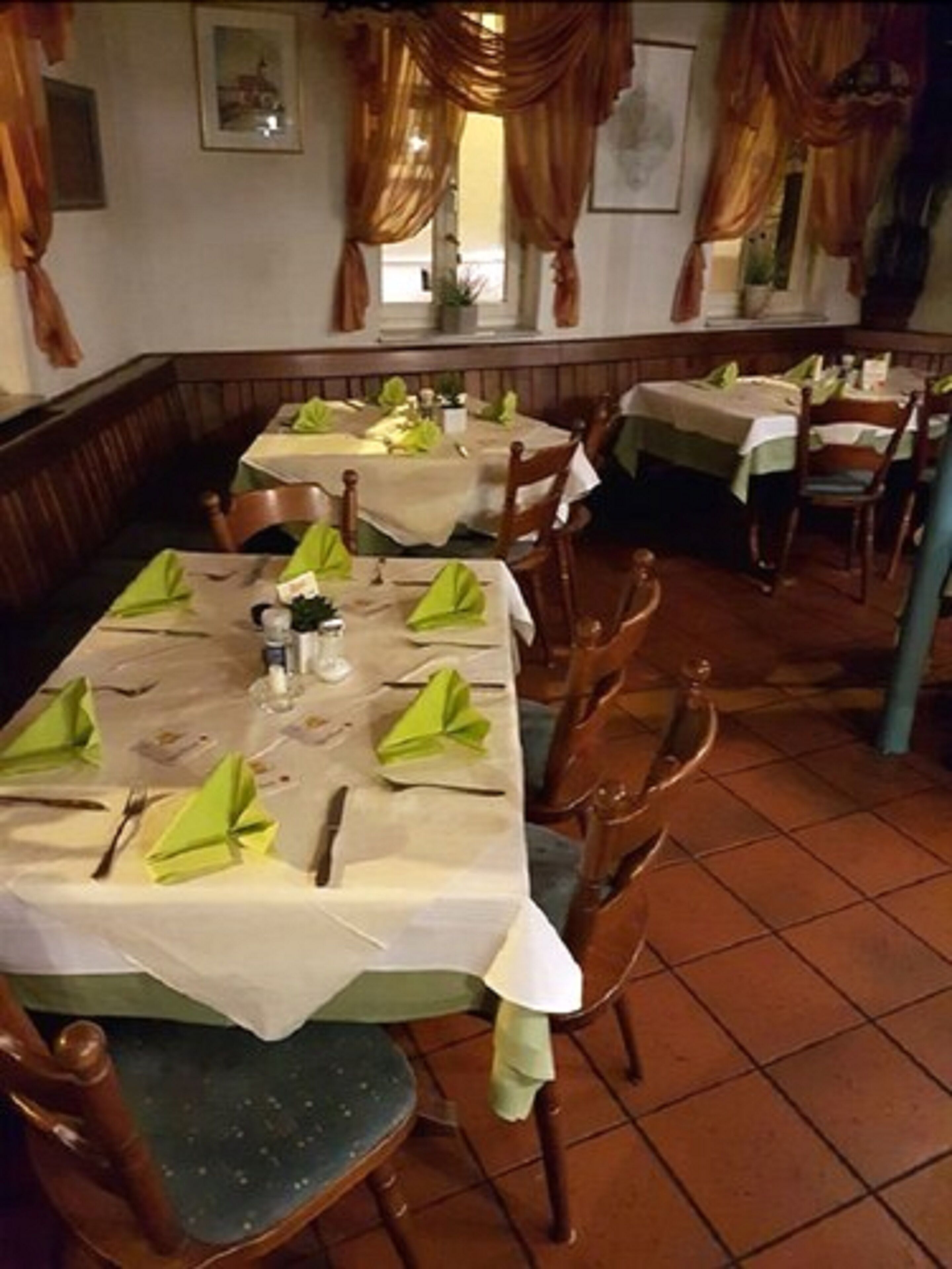 Foto - Hotel Nassauer Hof Frankfurt - Nähe Jahrhunderthalle Süwag Energie Arena