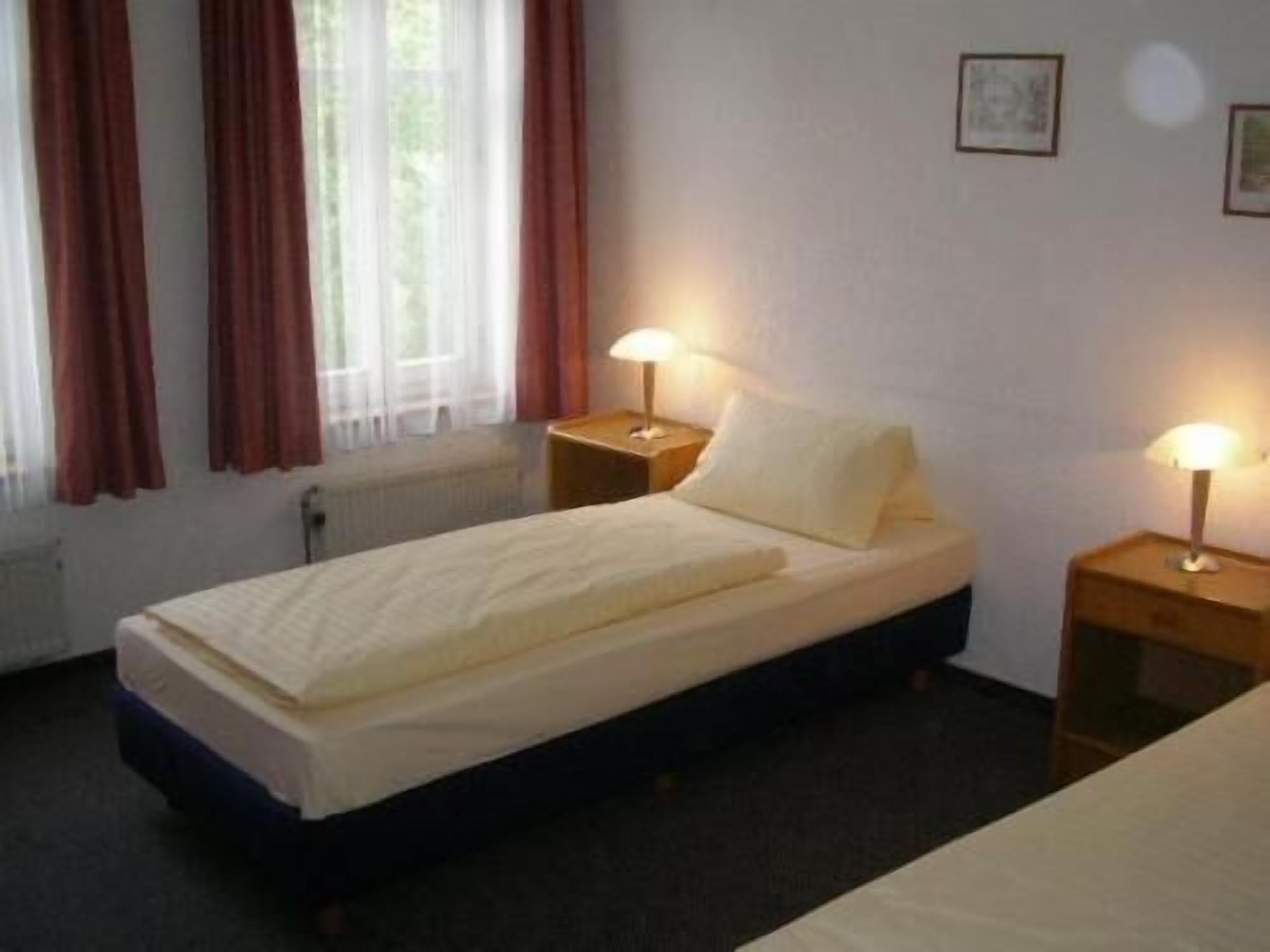 Foto - Hotel Nassauer Hof Frankfurt - Nähe Jahrhunderthalle Süwag Energie Arena