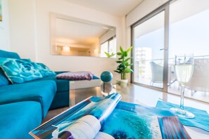 TV - Sa Maniga 3 E comfortable apartment, beachfront, 2 bedrooms, up to 4pers. WLAN (Cala Millor)