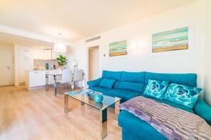 TV - Sa Maniga 3 E comfortable apartment, beachfront, 2 bedrooms, up to 4pers. WLAN (Cala Millor)