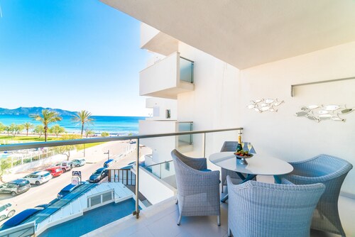 Sa Maniga 3 E comfortable apartment, beachfront, 2 bedrooms, up to 4pers. WLAN