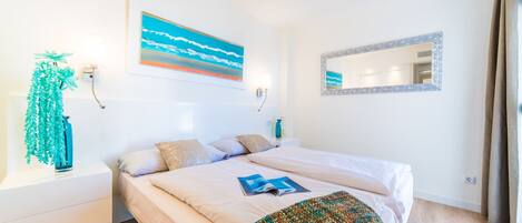 2 عدّة غرف نوم ومكواة/لوح كي وواي فاي وملاءات أسرّة