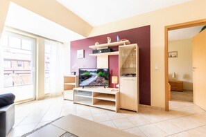 Télévision, chaîne hi-fi