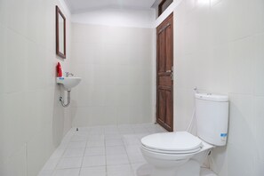 Double Room | Bathroom