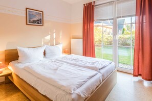 1 Schlafzimmer, Reisekinderbett, WLAN, Bettwäsche