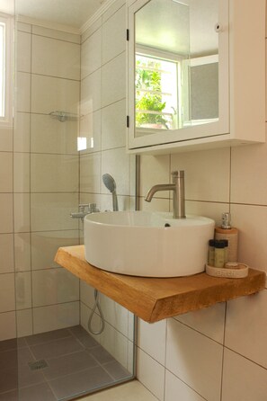 House | Bathroom sink - Chania (Chania)