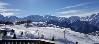 Magnificent apartment, Résidence Ours Blanc, is south facing