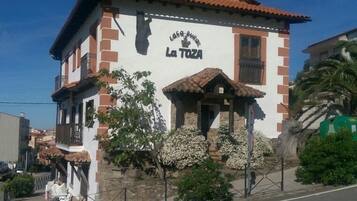 Fachada del alojamiento