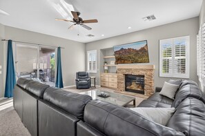 Smart TV, fireplace, DVD player, table football