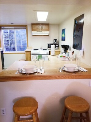 Fridge, microwave, oven, stovetop - Downtown CDA Studio Apartment. Walk to almost everything! (Coeur d'Alene)