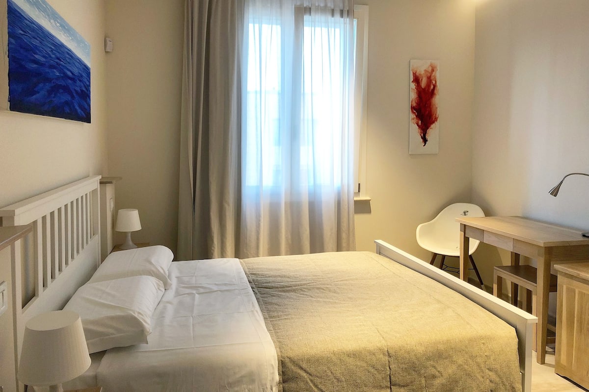 Standard Double Room | Soundproofing, WiFi (free), bed sheets