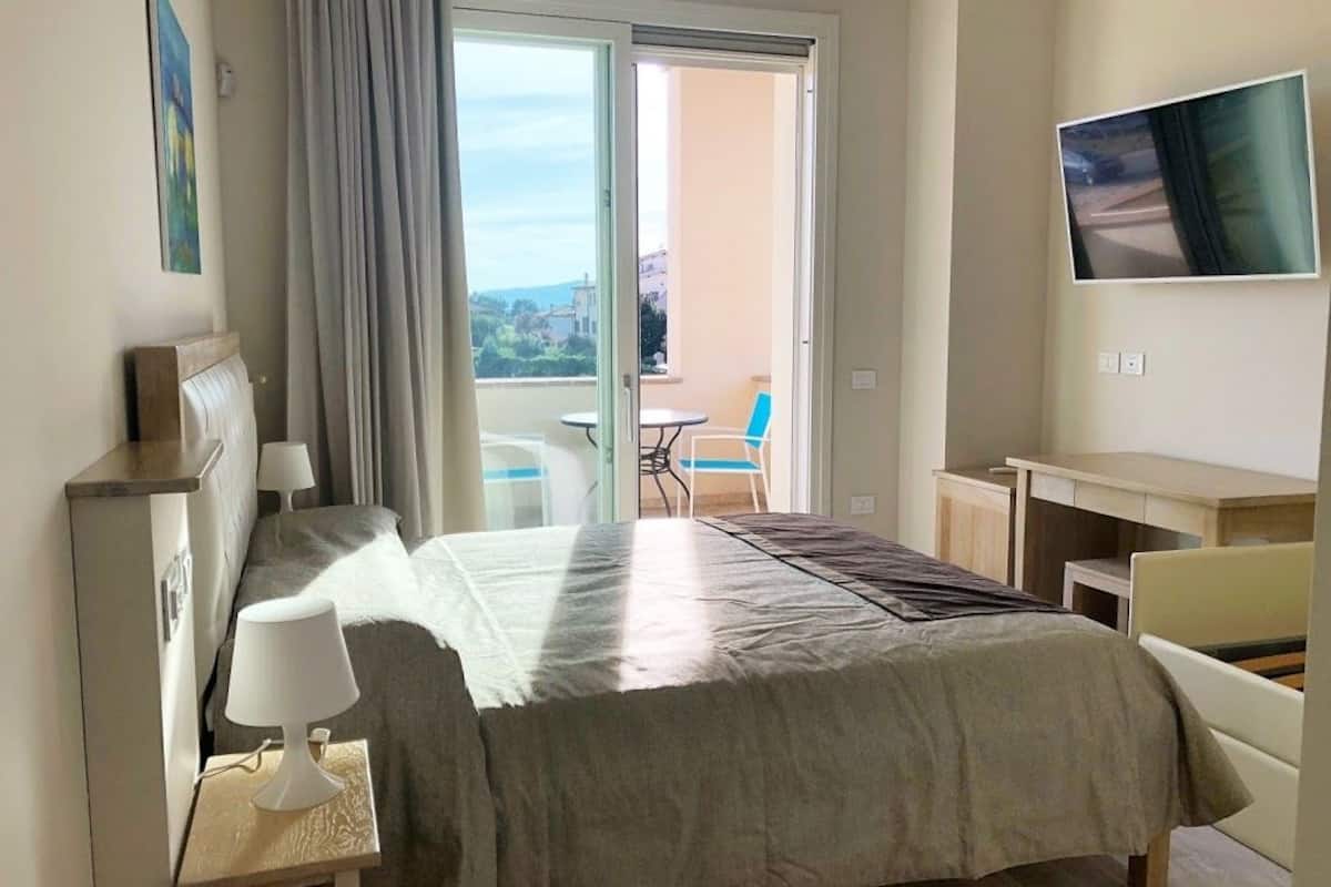 Camera doppia, balcone | Insonorizzazione, Wi-Fi gratuito, lenzuola