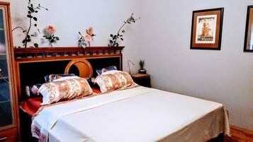 4 Schlafzimmer, Bügeleisen/Bügelbrett, WLAN, Bettwäsche