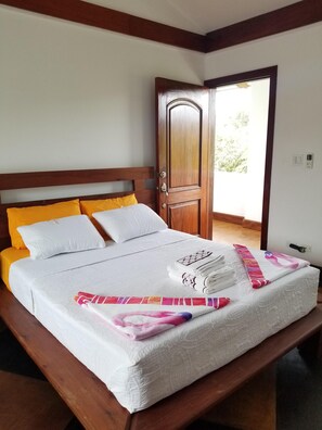 3 bedrooms, free WiFi, bed sheets