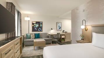 Room, 1 King Bed (No Sofabed) | Premium bedding, in-room safe, desk, laptop workspace