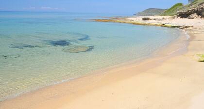 Exclusive Villa merinäköalalla Lu Bagnussa - Castelsardossa