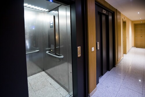 Comfort Escaldes. Apartment with free parking HUT 5003