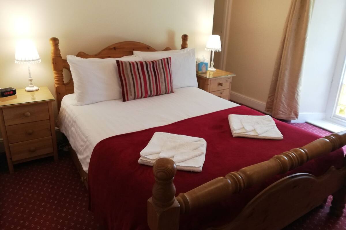 Standard Room, Connecting Rooms (Room 5/6) | WiFi (free), bed sheets
