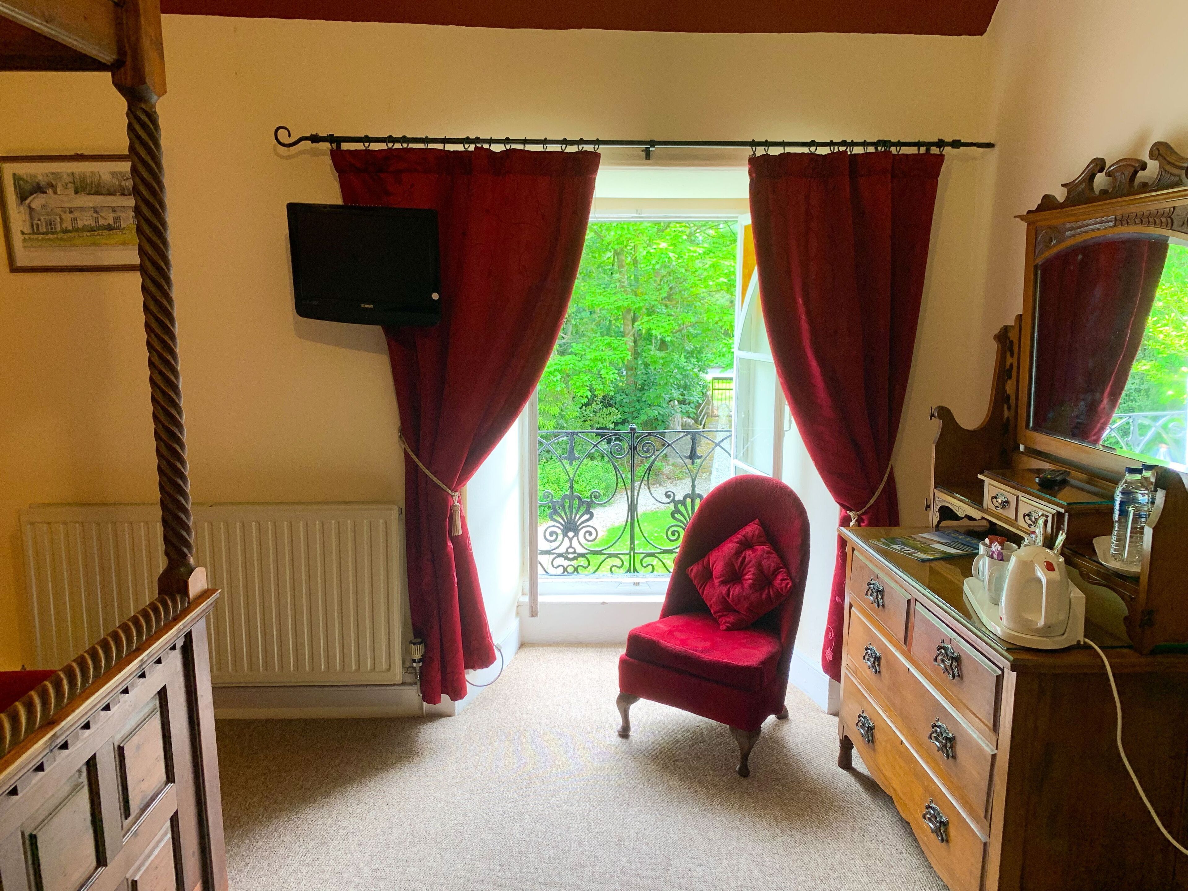 高级房 | 免费 WiFi、床单