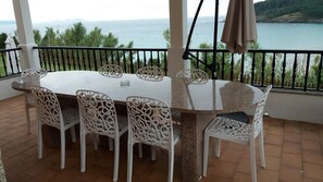 Outdoor dining - House in Sanxenxo on Canelas beach.¡Excellent location! (Sanxenxo)
