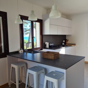Fridge, microwave, oven, dishwasher - House in Sanxenxo on Canelas beach.¡Excellent location! (Sanxenxo)