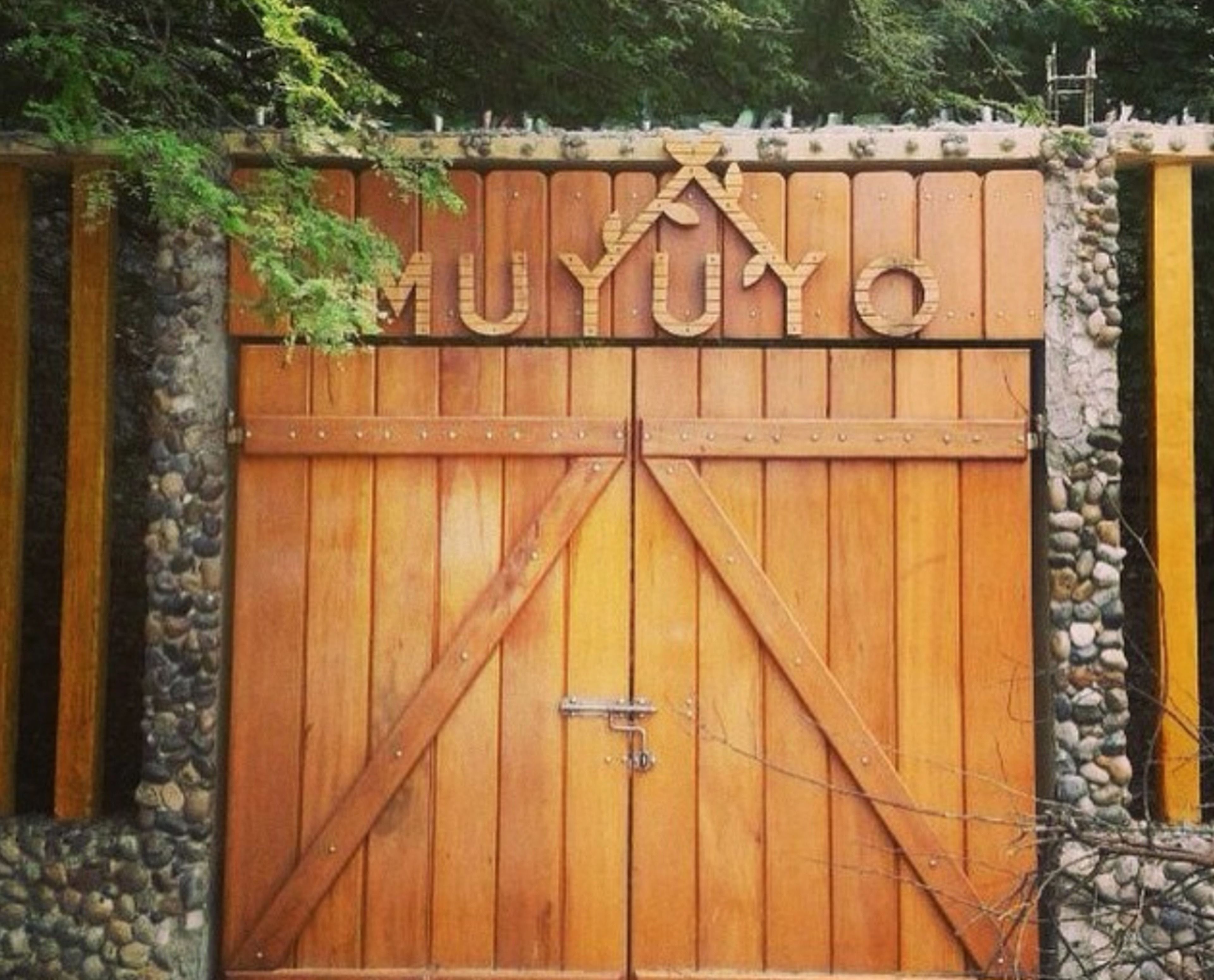 Entrada al alojamiento