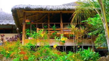 Family Cabin, 2 Bedrooms, Beach View | Terrace/patio