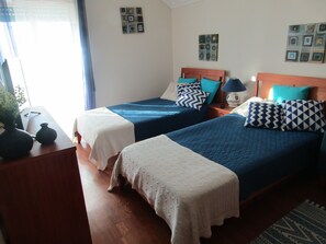 3 bedrooms, soundproofing, iron/ironing board, free WiFi