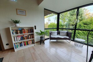 Smart TV, tenis de mesa y libros