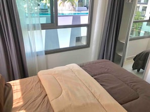 2 bedrooms, iron/ironing board, free WiFi, bed sheets