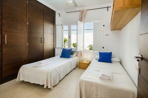 5 soverom, strykejern/-brett, wi-fi (inkludert) og sengetøy