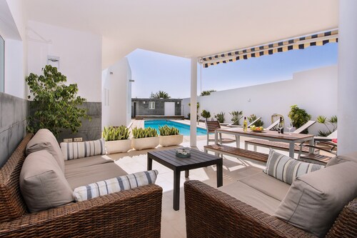 Luxurious Villa with Panoramic View, Multiple Terraces and Large Pool