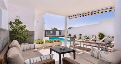 Luxurious Villa with Panoramic View, Multiple Terraces and Large Pool