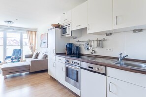 Kühlschrank, Mikrowelle, Geschirrspüler