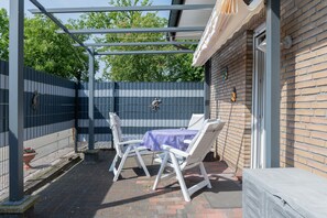 Unclassified image, 5 of 34, button