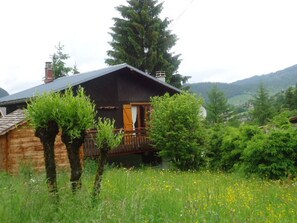 Exterior - Savoyard Chalet with Terrace, Near Slopes, Mountain View (La Clusaz)