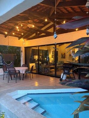 Outdoor dining - Casa Da'Vida In Playa Hermosa, Guanacaste, Costa Rica (Playa Hermosa)